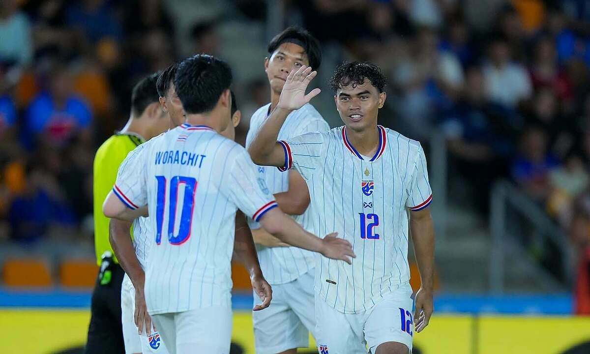 Thái Lan vượt Trung Quốc trên bảng thứ tự FIFA