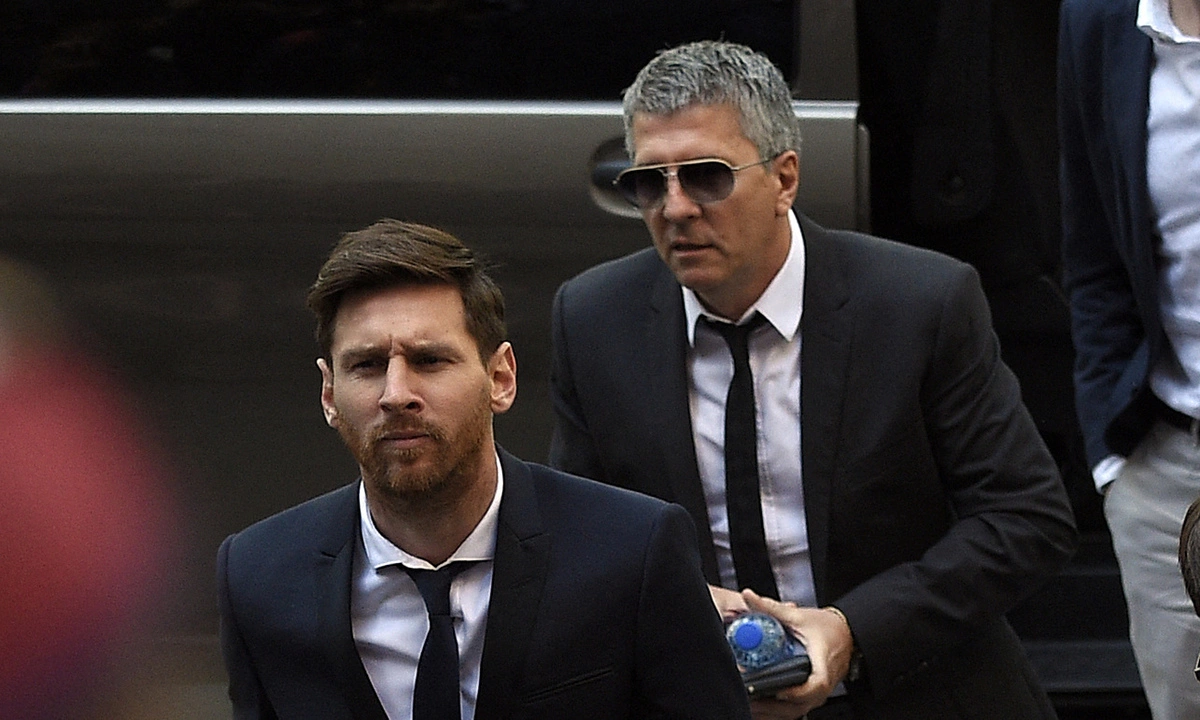 Bố Messi qua đời