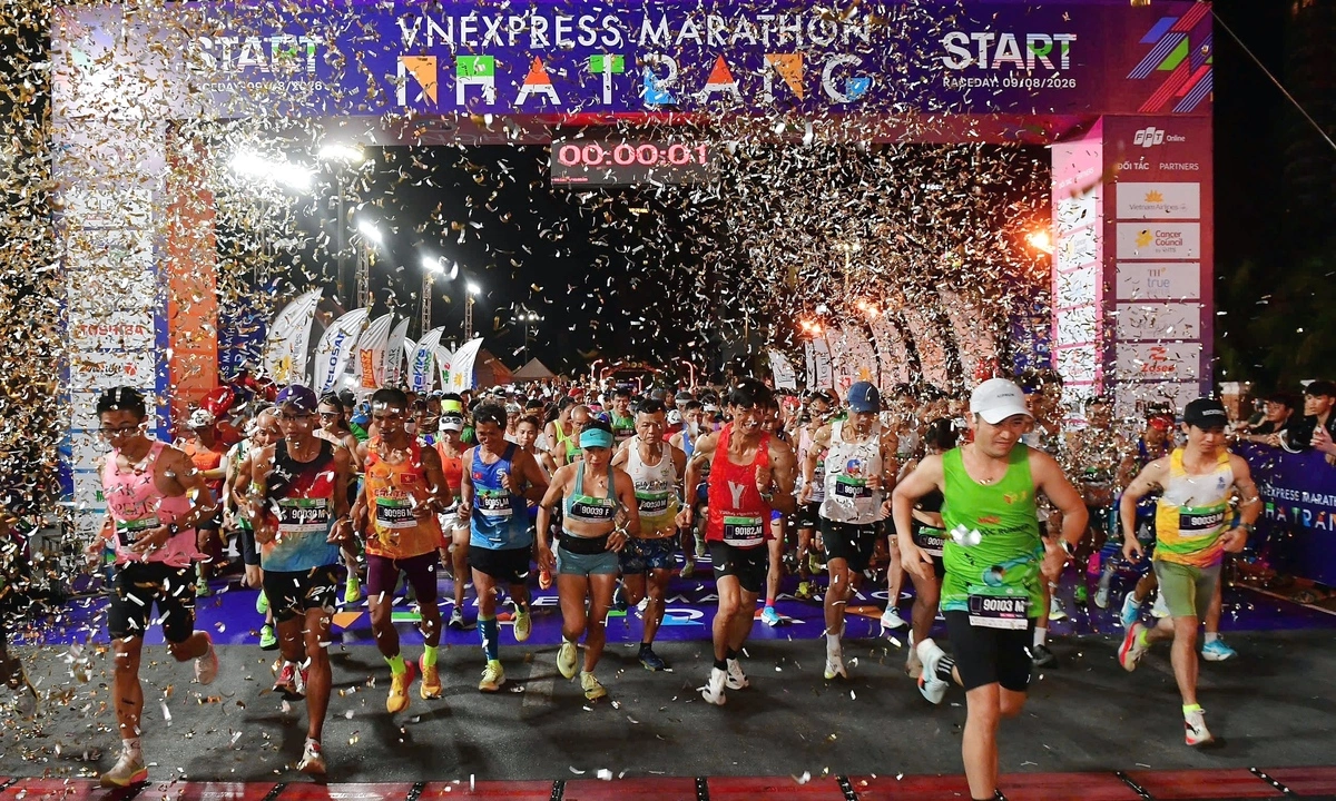 Vòng Vành Long bất ngờ dẫn đầu 42km VM Nha Trang 2026