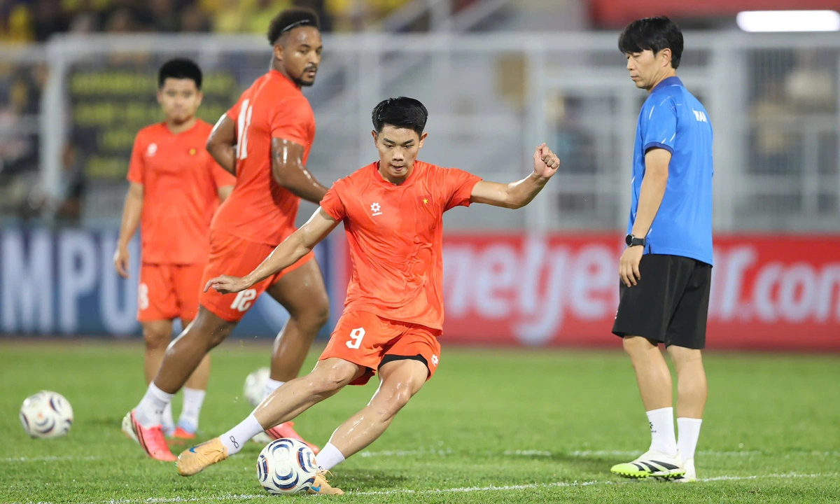 Malaysia - Việt Nam: Xuân Son, Đình Bắc đá chính