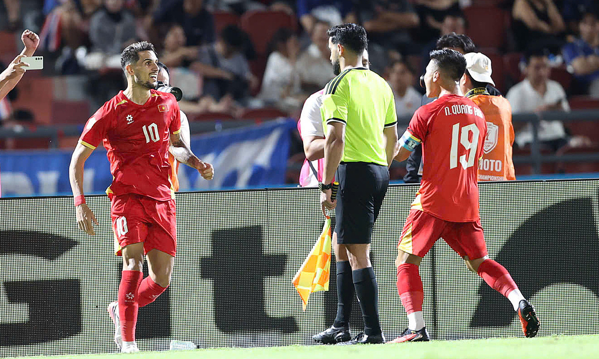 Thái Lan 0-2 Việt Nam