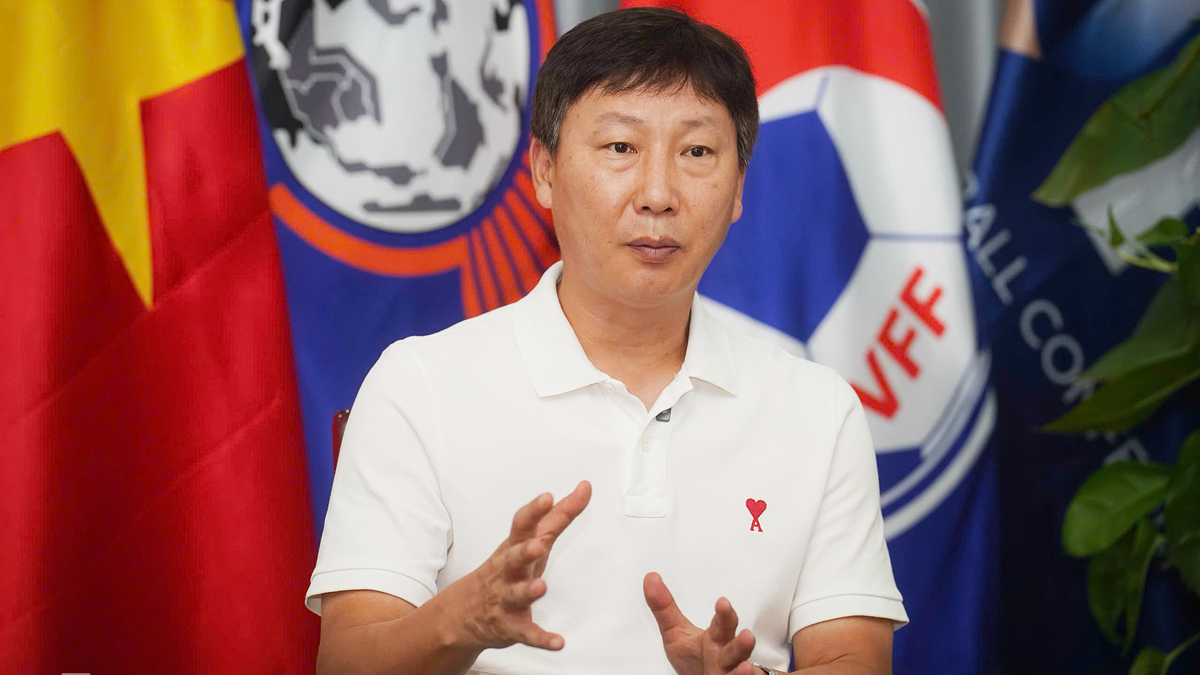 HLV Kim Sang-sik: '나는 Đình Bắc을 베트남 국가대표팀에 충격 요법을 가하기 위해 기용했다'