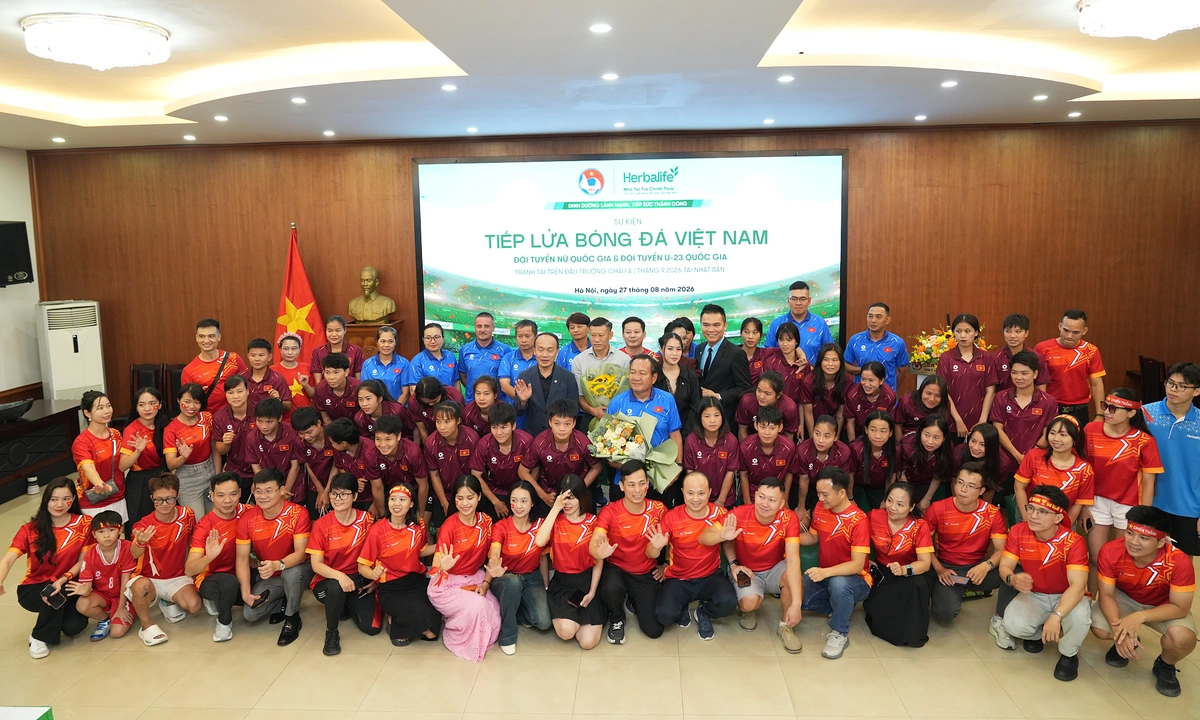 Herbalife 'tiếp lửa' các đội tuyển bóng đá Việt Nam
