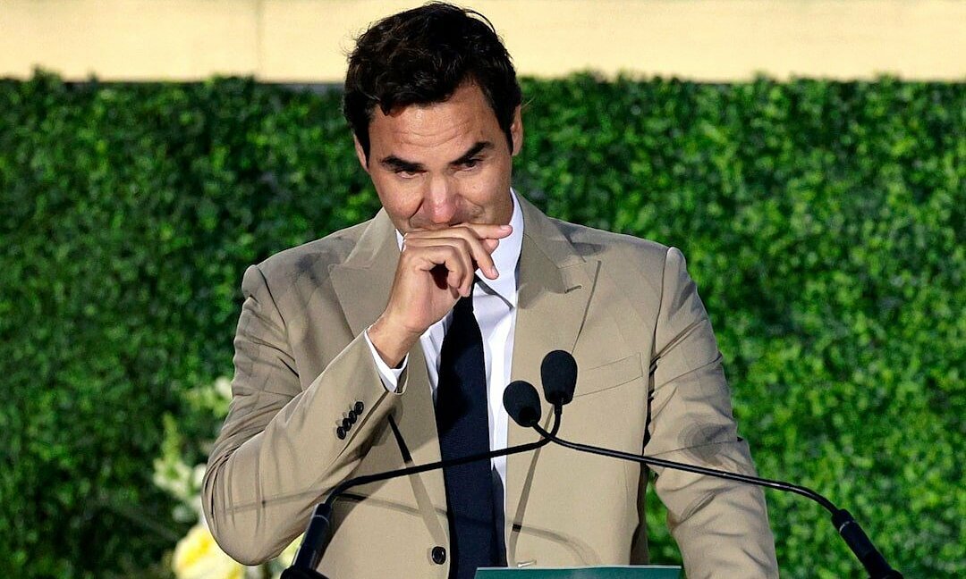 Federer bật khóc trong ngày vào Đại sảnh Danh vọng