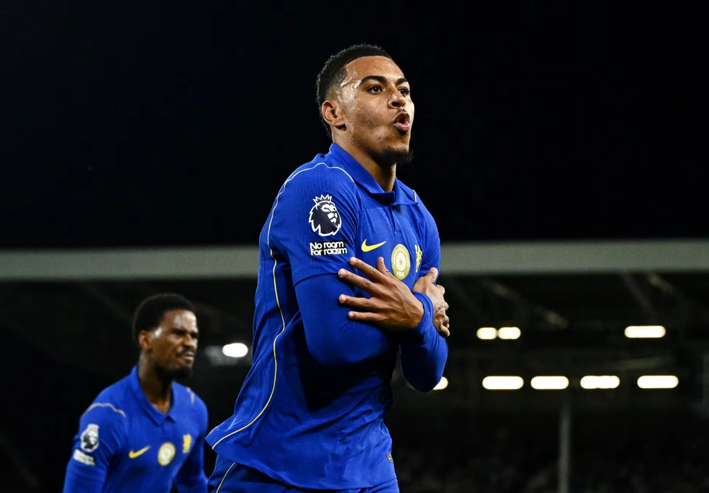 Morgan Rogers – cầu thủ được Chelsea mua về với giá gần 160 triệu USD – ăn mừng sau khi ghi bàn trong trận gặp Fulham trên sân Craven Cottage, London, Anh ngày 24/8/2026. Ảnh: Reuters