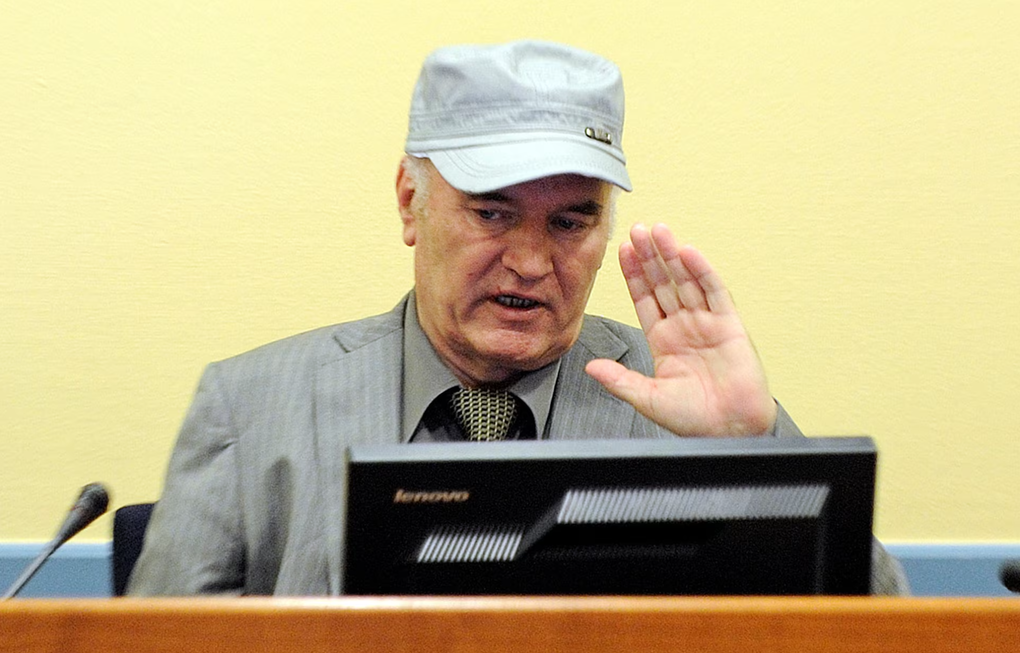 Mladic trong phiên tòa của Tòa án Hình sự Quốc tế về Nam Tư cũ (ICTY) ở The Hague, Hà Lan vào ngày 3/6/2011. Ảnh: Reuters