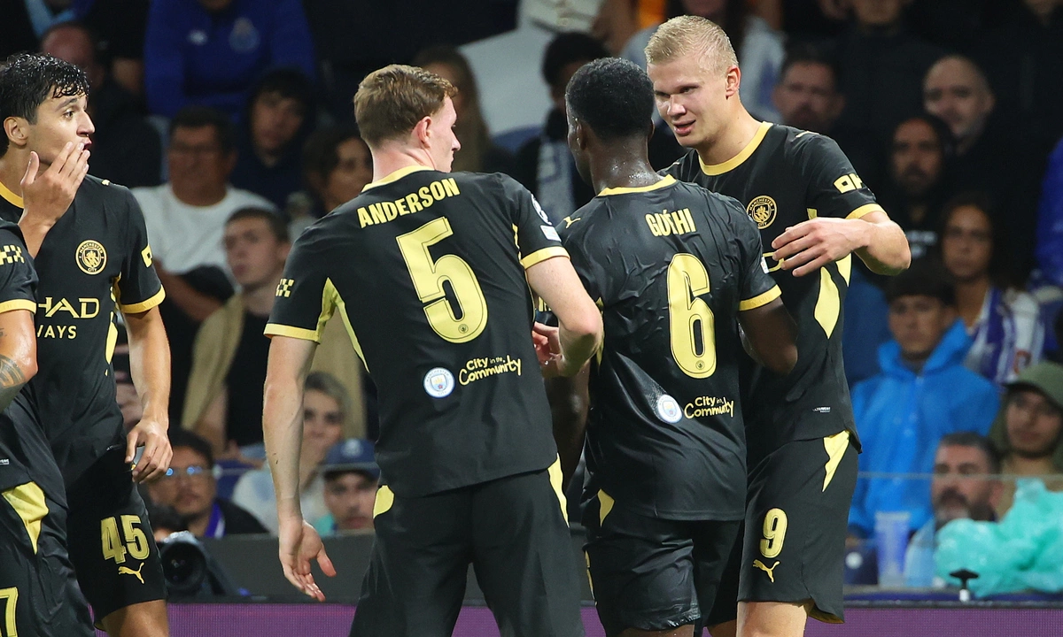 Haaland giúp Man City thắng trận ra quân Champions League