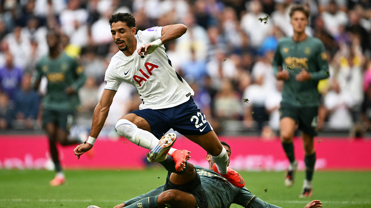 Tottenham không ghi bàn trận thứ tư liên tiếp