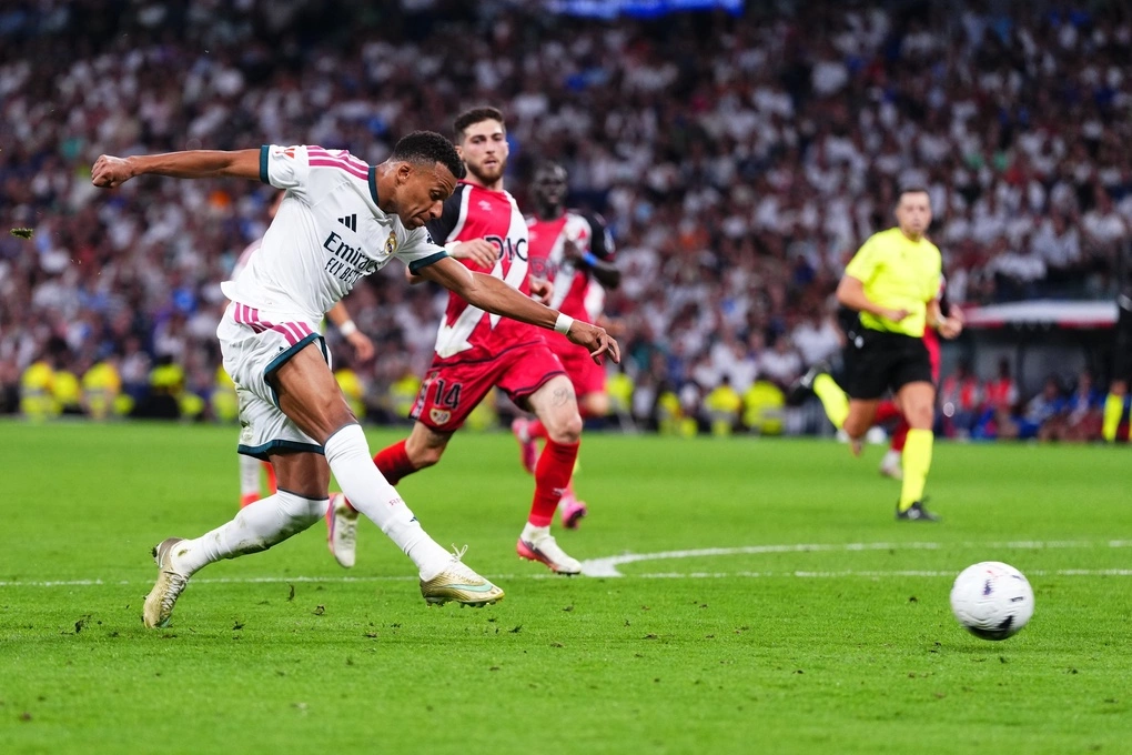 Kylian Mbappe ghi bàn thứ tư cho Real Madrid trong trận gặp Rayo Vallecano tại La Liga trên sân Bernabeu, Madrid, Tây Ban Nha, ngày 12/9/2026. Ảnh: AP