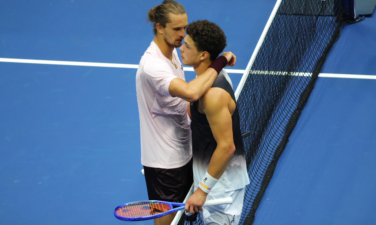 Zverev chỉ ra sai lầm của Alcaraz khi đấu Shelton