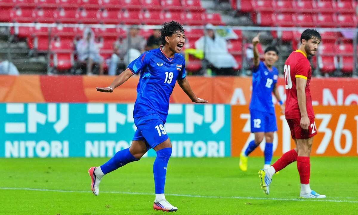Thái Lan thắng ngược dù bị dẫn hai bàn ở ASIAD 2026