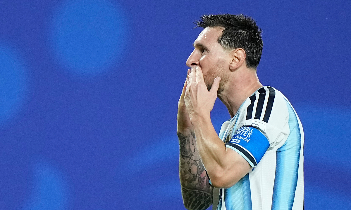 Messi đá trận chia tay đội tuyển Argentina ngày 6/10