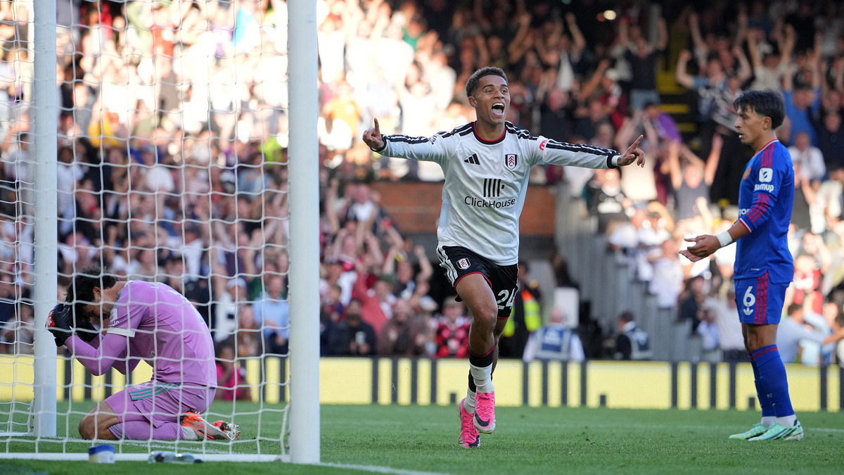 Man Utd cầm hòa đội chót bảng Fulham