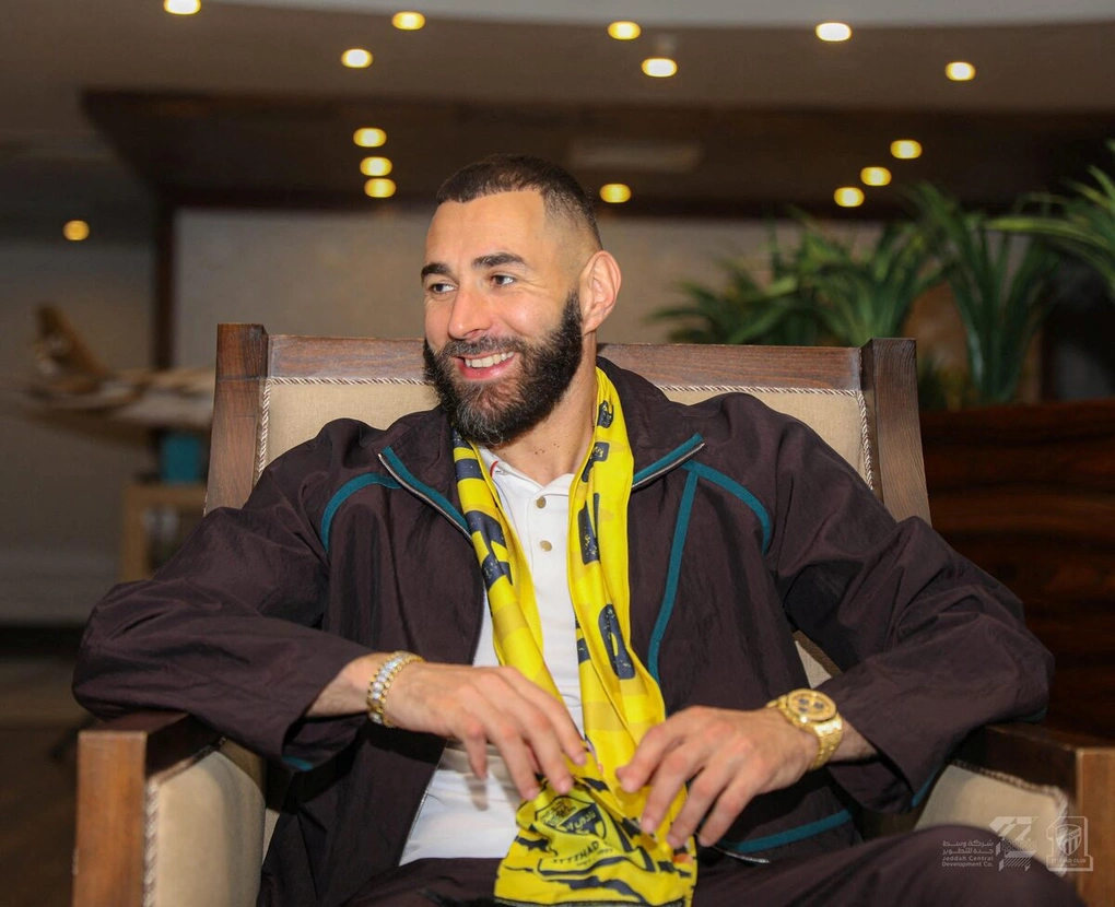 Karim Benzema ra mắt CLB Al-Ittihad ở Jeddah, Arab Saudi ngày 7/6/2023. Ảnh: Reuters