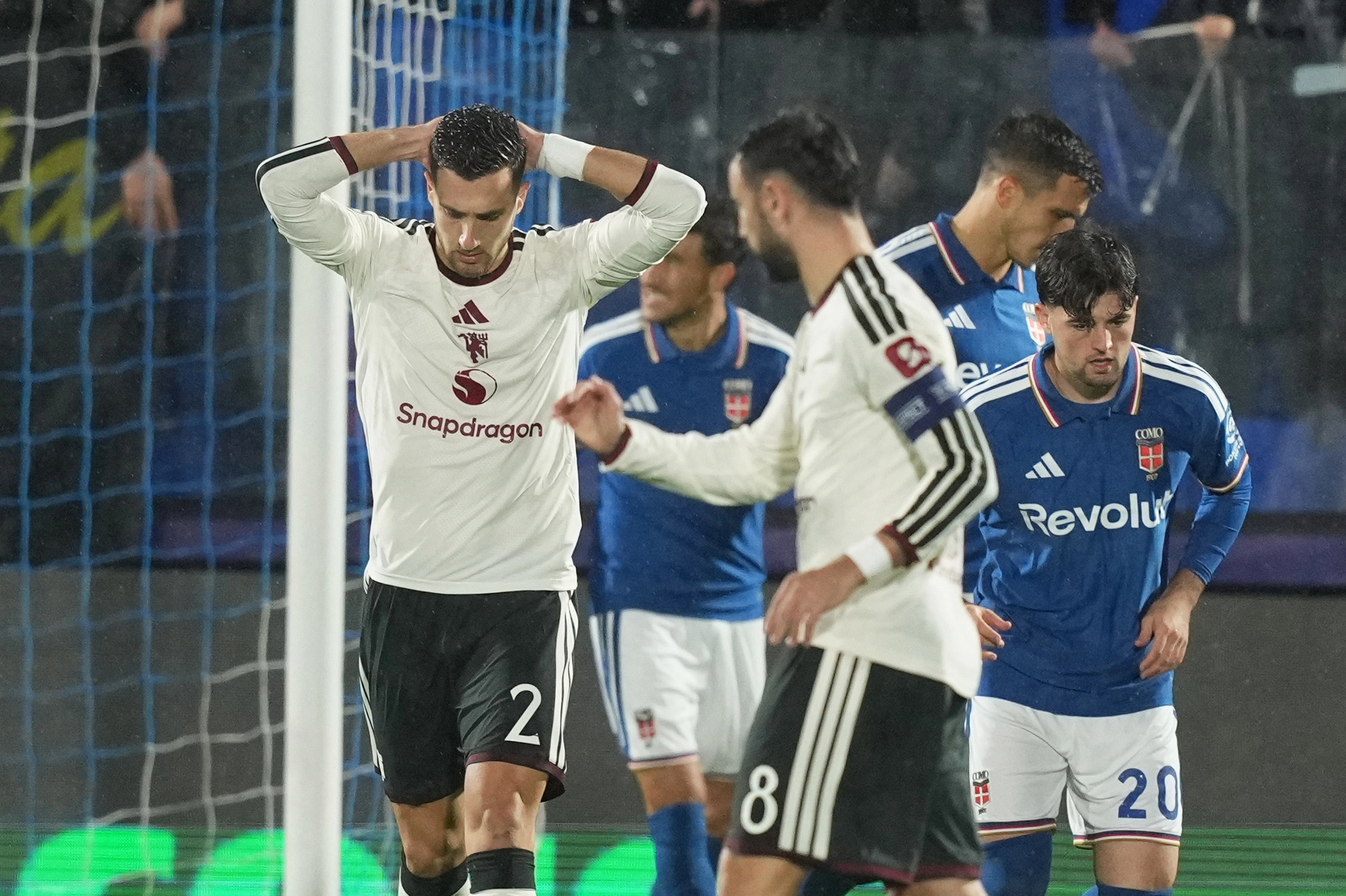 Carrick đáp trả Bruno Fernandes: "Không chịu chạy thì đừng mong thắng" 3 Man Utd thảm bại trước tân binh Champions League - Báo VnExpress Thể thao