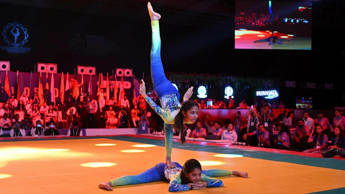 Khi yoga biến thành môn thể thao tranh huy chương