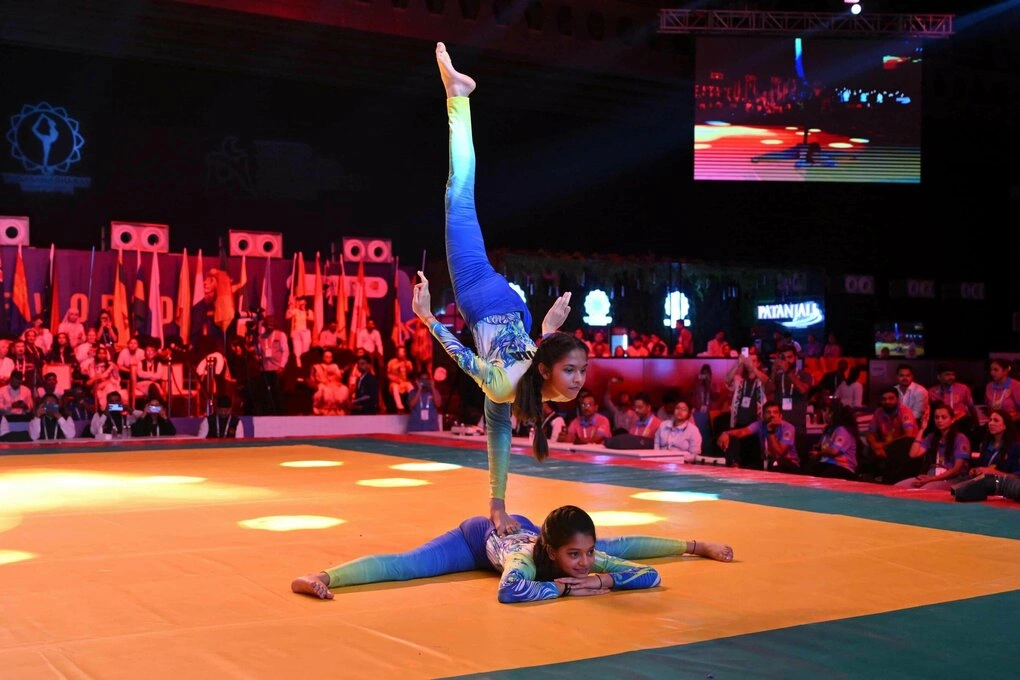 Khi yoga biến thành môn thể thao tranh huy chương